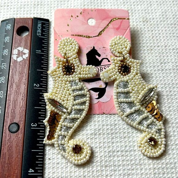 Seahorse Seed Bead Earrings - Picture 1 of 1